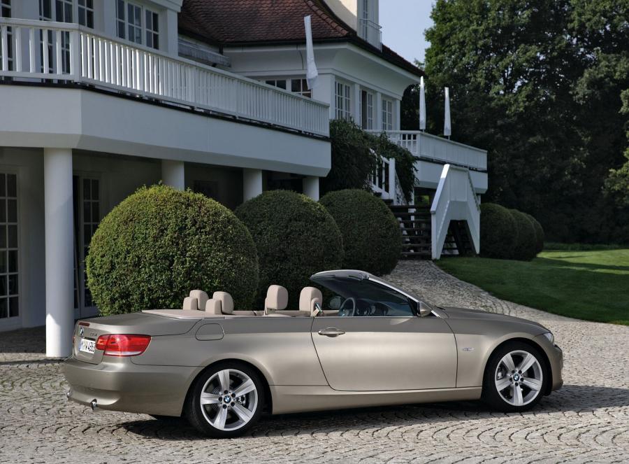  BMW 3-Series Convertible 2007 года  (фото 225 из 239)